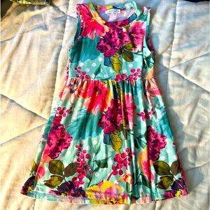 Sunshine Swing, kids dress w/ flowers. Size 6.